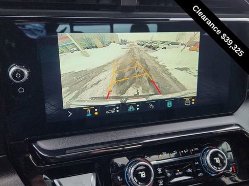 Used 2022 GMC Sierra 1500 AT4 w/ Technology Package AWD/4WD image 44