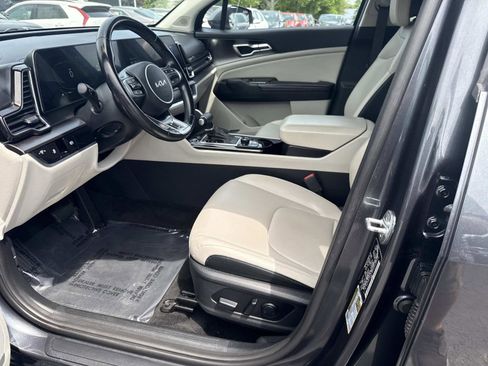 Used 2023 Kia Sportage EX FWD image 17