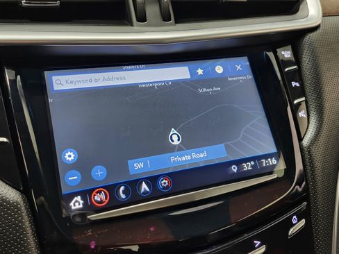 Used 2019 Cadillac XTS Luxury image 2