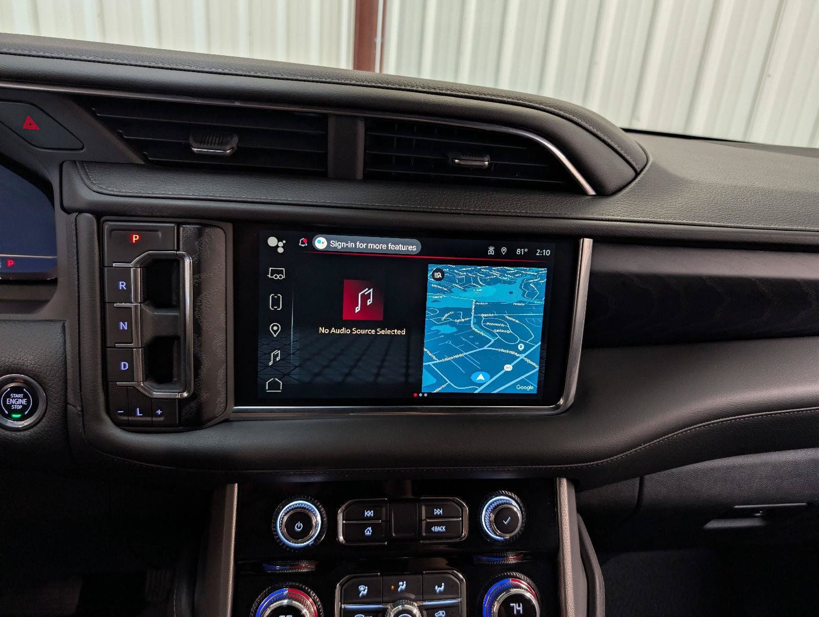 Used 2023 GMC Yukon Denali w/ Advanced Technology Package AWD/4WD image 25