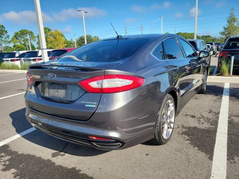 Used 2016 Ford Fusion Titanium FWD image 10