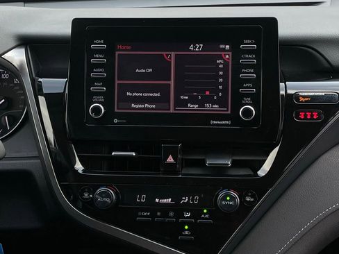 Used 2024 Toyota Camry SE image 16