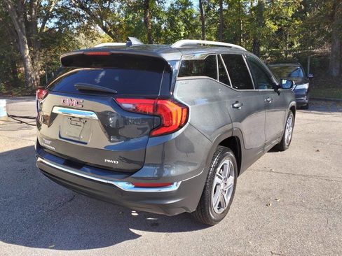 Used 2018 GMC Terrain SLT w/ Preferred Package image 3