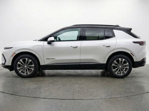 Used 2025 Chevrolet Equinox LT FWD image 5