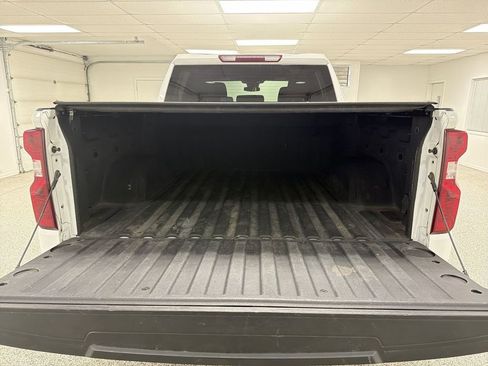 Used 2023 Chevrolet Silverado 1500 Custom image 24
