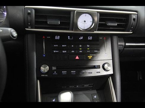Used 2018 Lexus IS 300 AWD w/ Comfort Package image 16