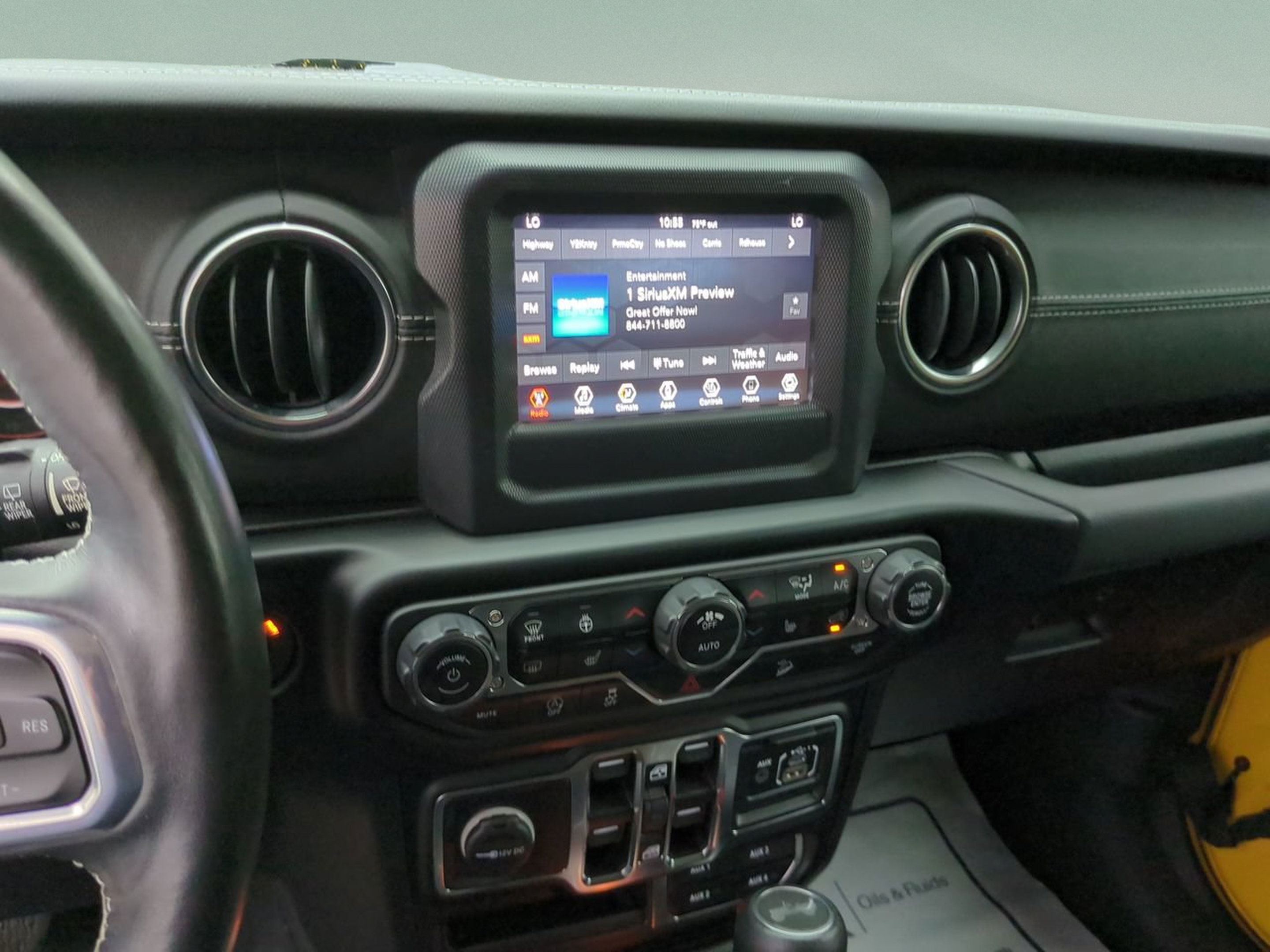 Used 2021 Jeep Wrangler Unlimited Sahara w/ LED Lighting Group AWD/4WD image 13