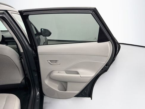 Used 2025 Hyundai Kona SEL FWD image 29
