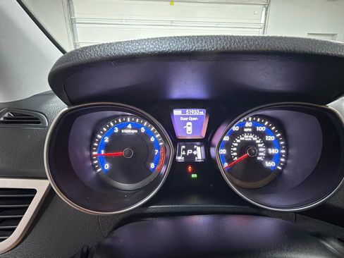 Used 2015 Hyundai Elantra GT FWD image 9