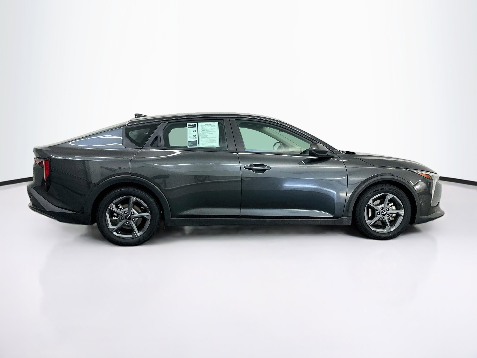 Used 2025 Kia K4 FWD image 10
