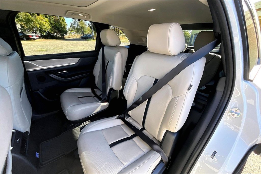 Used 2024 MAZDA CX-90 Plug-In Hybrid w/ Premium Pkg AWD/4WD image 21
