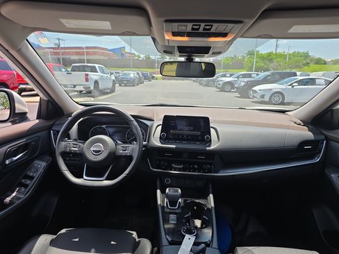 Used 2023 Nissan Rogue SV w/ SV Premium B Package AWD/4WD image 11