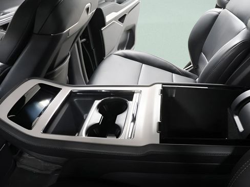 Used 2025 Lincoln Navigator Reserve w/ Jet Appearance Package image 25