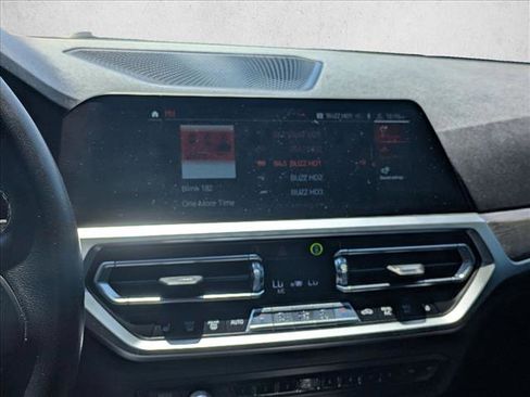 Used 2020 BMW 330i Sedan w/ Convenience Package RWD image 9