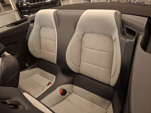 Used 2025 Ford Mustang Convertible RWD image 9
