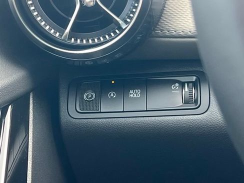 New 2027 Chevrolet Equinox LT w/ Convenience Package II FWD image 3
