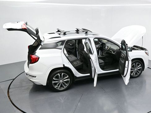 Used 2018 GMC Terrain Denali w/ Advanced Safety Package image 42