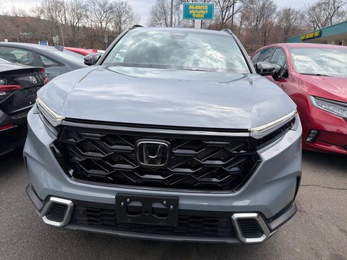 Used 2025 Honda CR-V Sport Touring image 2