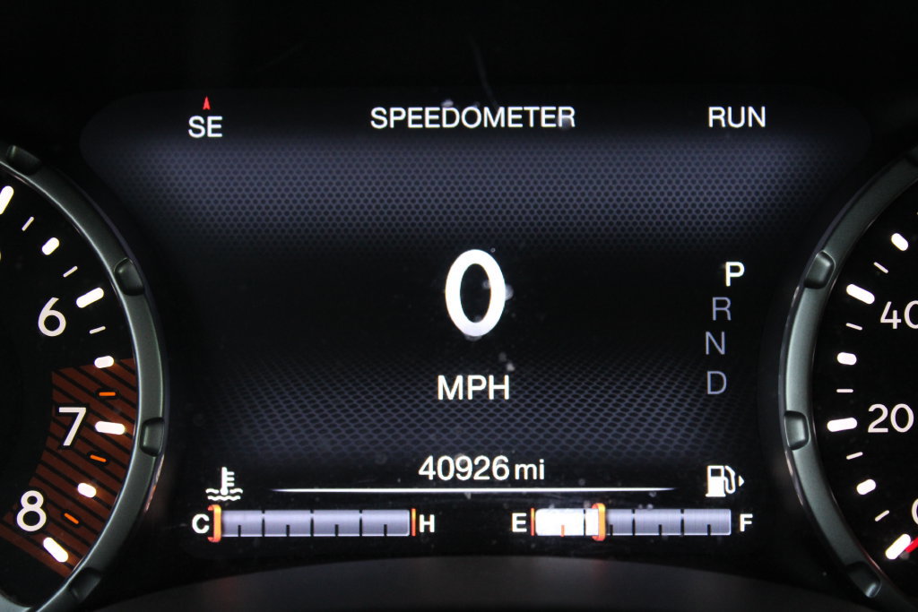 Certified 2021 Jeep Renegade Latitude w/ Sun & Sound Group AWD/4WD image 2
