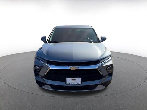 Used 2025 Chevrolet Blazer LT image 4