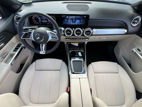 New 2026 Mercedes-Benz GLB 250 4MATIC image 28