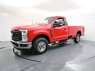 New 2026 Ford F250 XL w/ XL Chrome Package RWD video 3