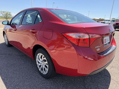 Used 2017 Toyota Corolla LE w/ Carpet Mat Package (TMS) FWD image 13