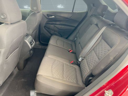 Used 2020 Chevrolet Equinox LT w/ Driver Convenience Package image 16