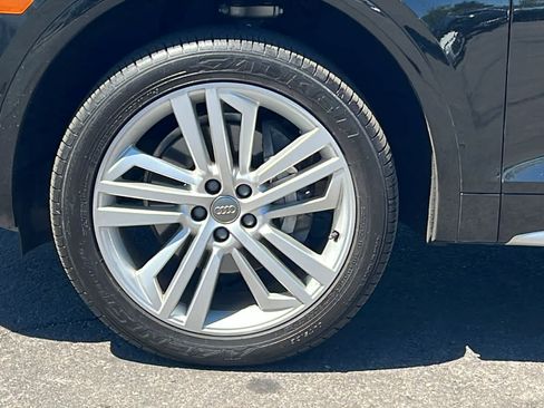 Used 2018 Audi Q5 Prestige w/ Prestige Package AWD/4WD image 9