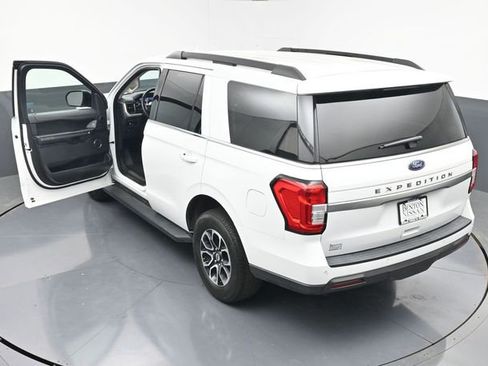 Used 2023 Ford Expedition XL AWD/4WD image 40