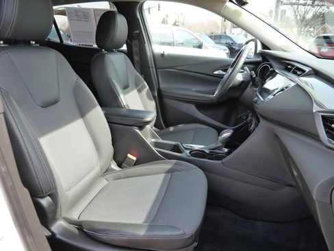 Used 2023 Buick Encore GX Select AWD/4WD image 17