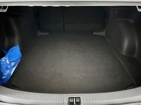 Used 2023 Toyota Corolla LE image 30