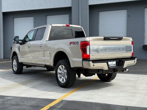 Used 2018 Ford F250 Platinum w/ Platinum Ultimate Package image 5