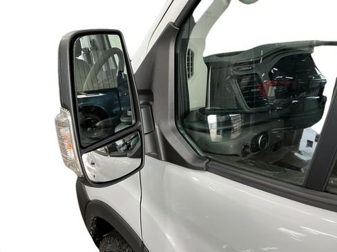 Used 2023 Ford E-Transit 148 High Roof Extended image 19
