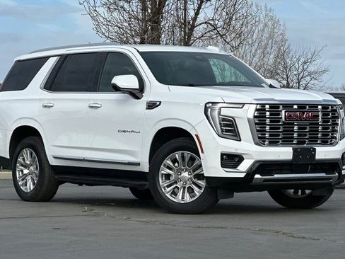 Used 2025 GMC Yukon Denali AWD/4WD image 2