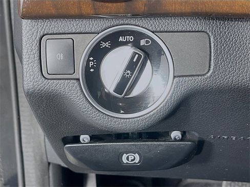 Used 2014 Mercedes-Benz GLK 350 2WD image 11