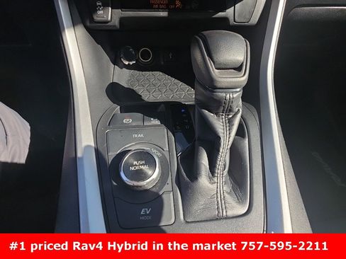 Used 2020 Toyota RAV4 XLE w/ All Weather Liner Package image 15