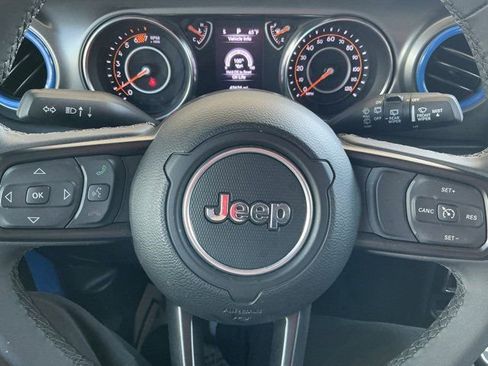 Used 2023 Jeep Wrangler Sport AWD/4WD image 30