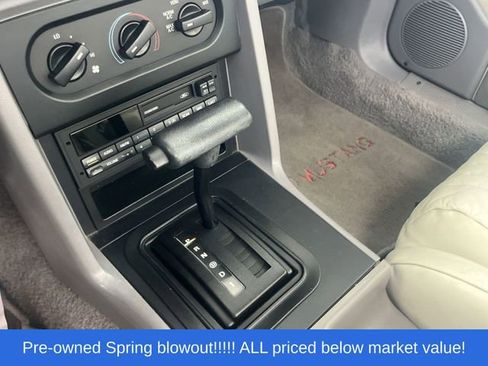 Used 1993 Ford Mustang LX RWD image 14