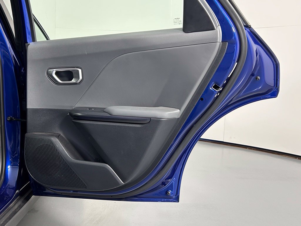 Used 2025 Kia K4 FWD image 11