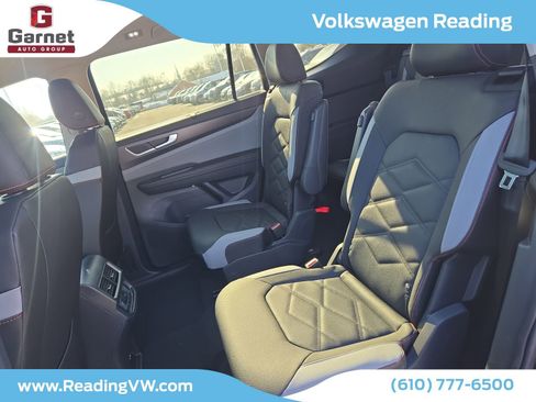 New 2026 Volkswagen Atlas Peak Edition image 14