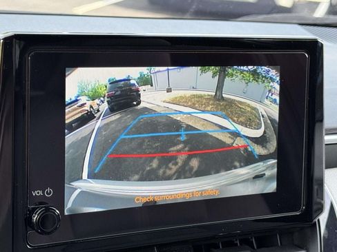 Used 2024 Toyota Corolla SE FWD image 4