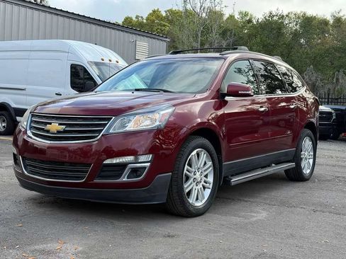 Used 2015 Chevrolet Traverse LT w/ Style and Technology Package image 1