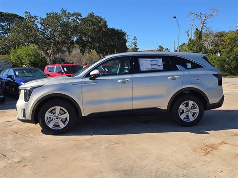 New 2026 Kia Sorento LX image 5