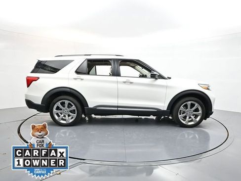 Used 2020 Ford Explorer Platinum w/ Premium Technology Package image 11