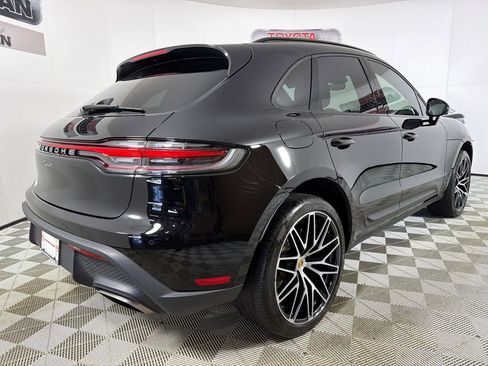 Used 2023 Porsche Macan Turbo image 5