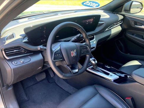 Used 2025 Buick Envista Avenir FWD image 15