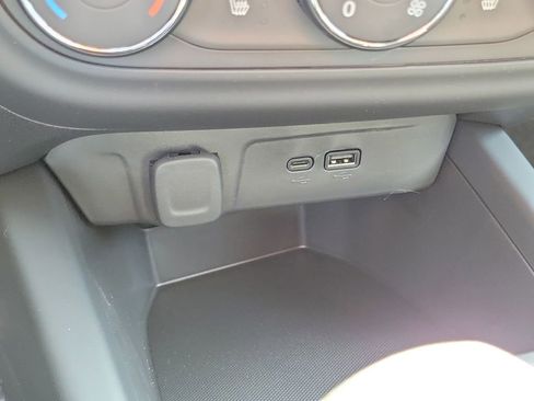 New 2026 Chevrolet Trax RS image 10