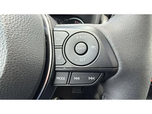 Used 2025 Toyota RAV4 XLE Premium w/ Weather Package AWD/4WD image 27