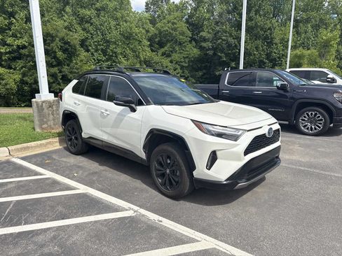 Used 2022 Toyota RAV4 XSE AWD/4WD image 40